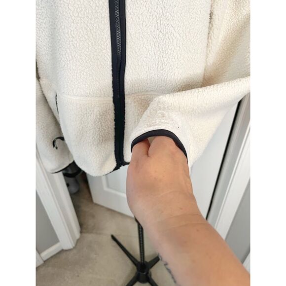 The North Face Fleece Sherpa Full Zip Contrast Trim Collar Pocket Cozy Jacket - Picture 10 of 16